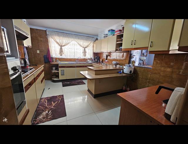 3 BEDROOM FREESTANDING FOR SALE IN RESERVOIR HILLS